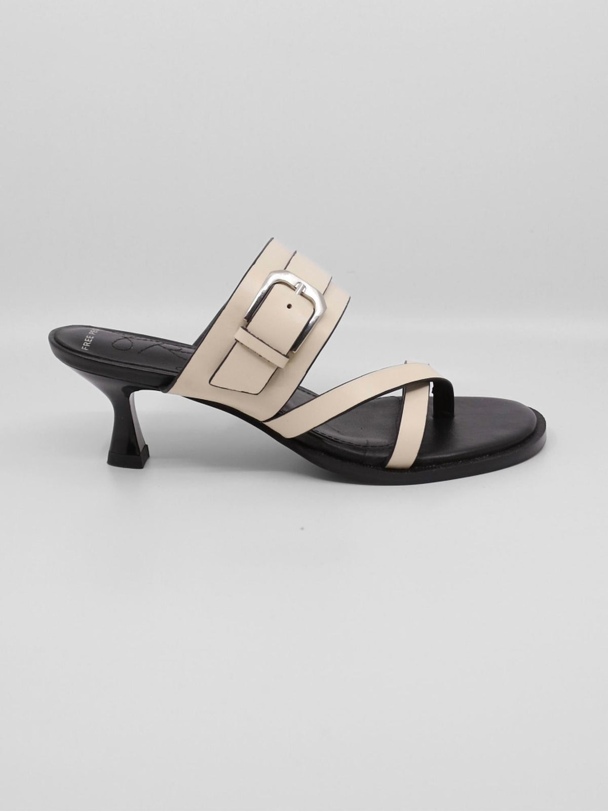 Sandalias de mujer de cuero