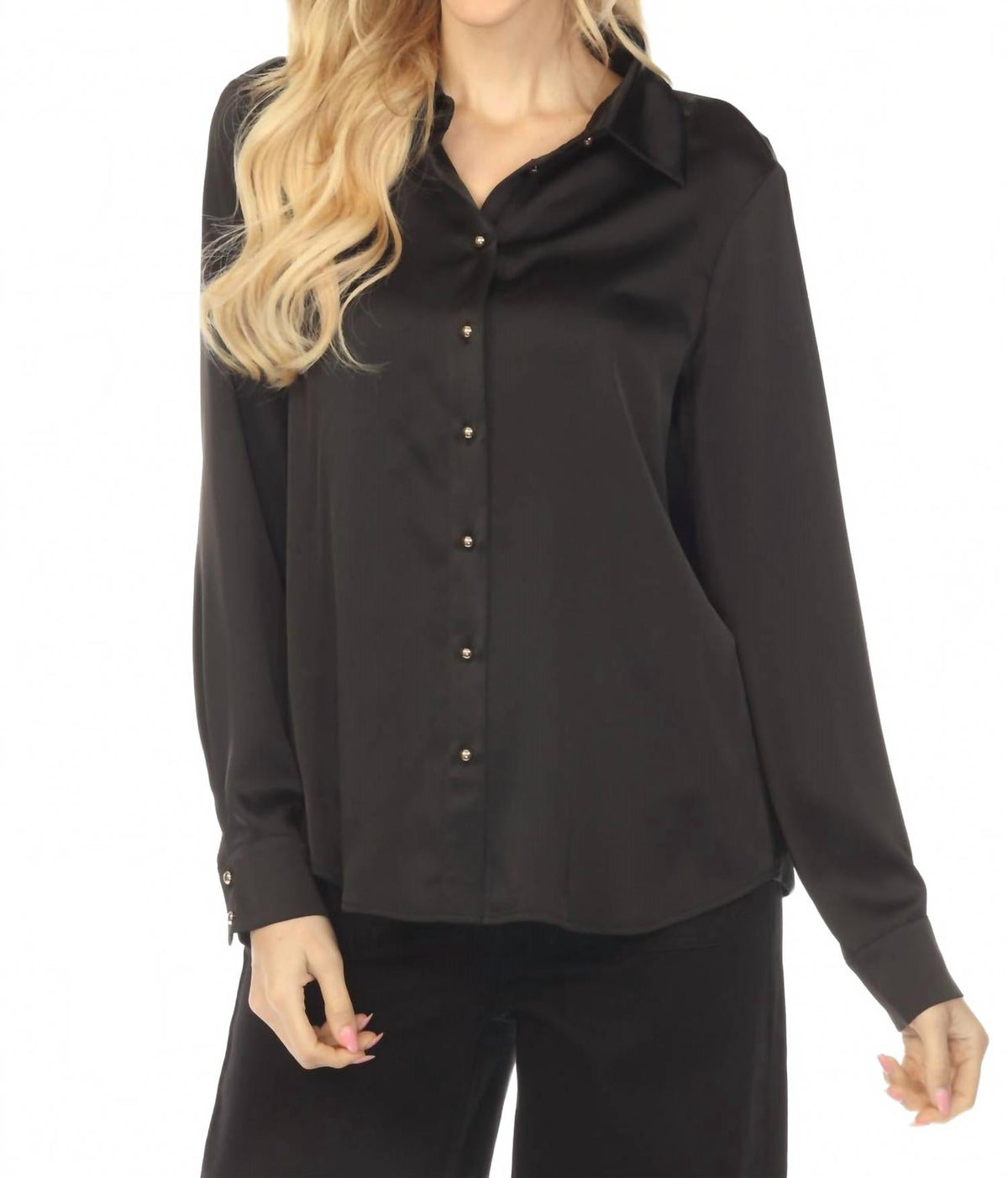 Blusa de satén color negro