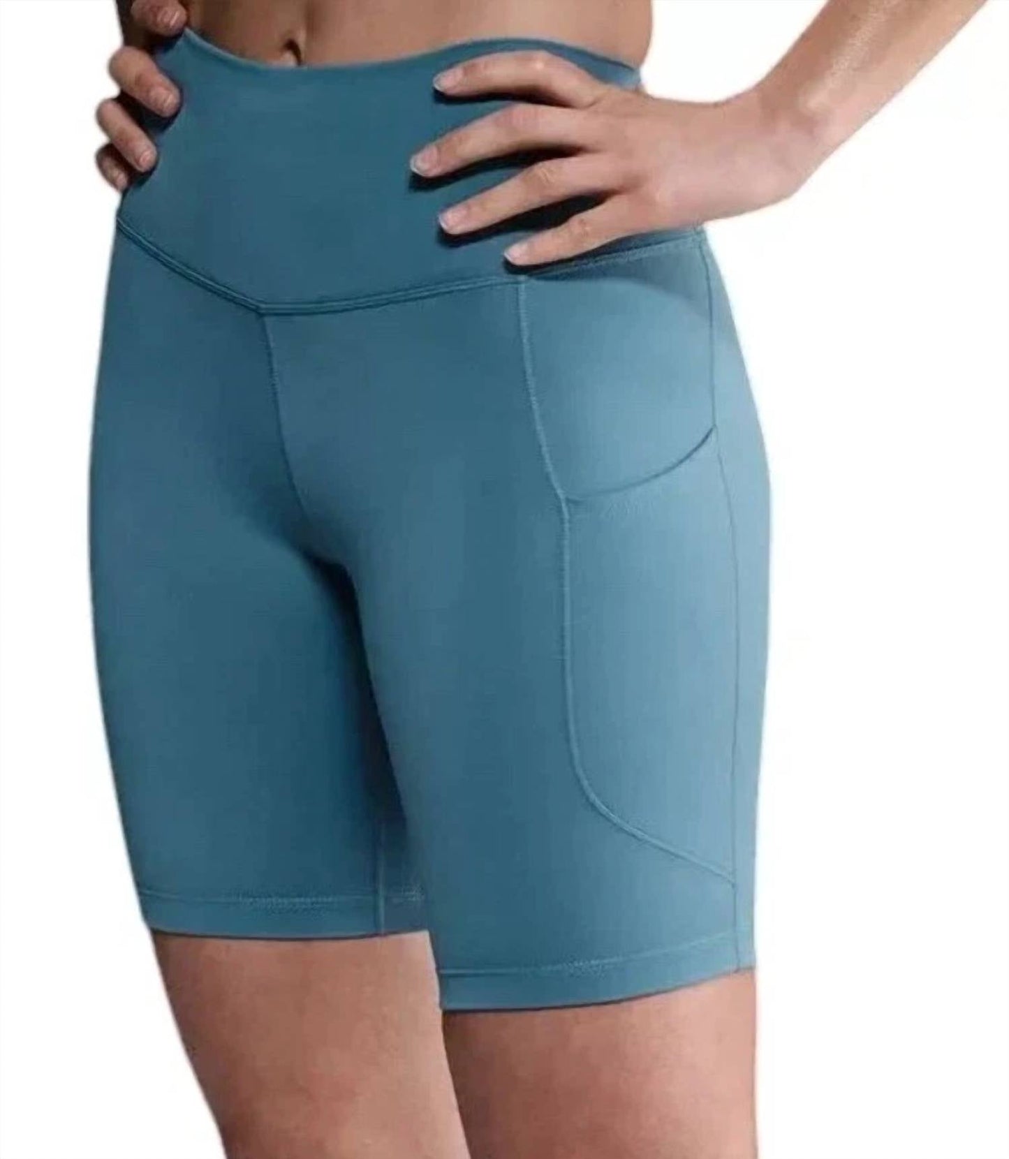 Short de mujer color azul claro
