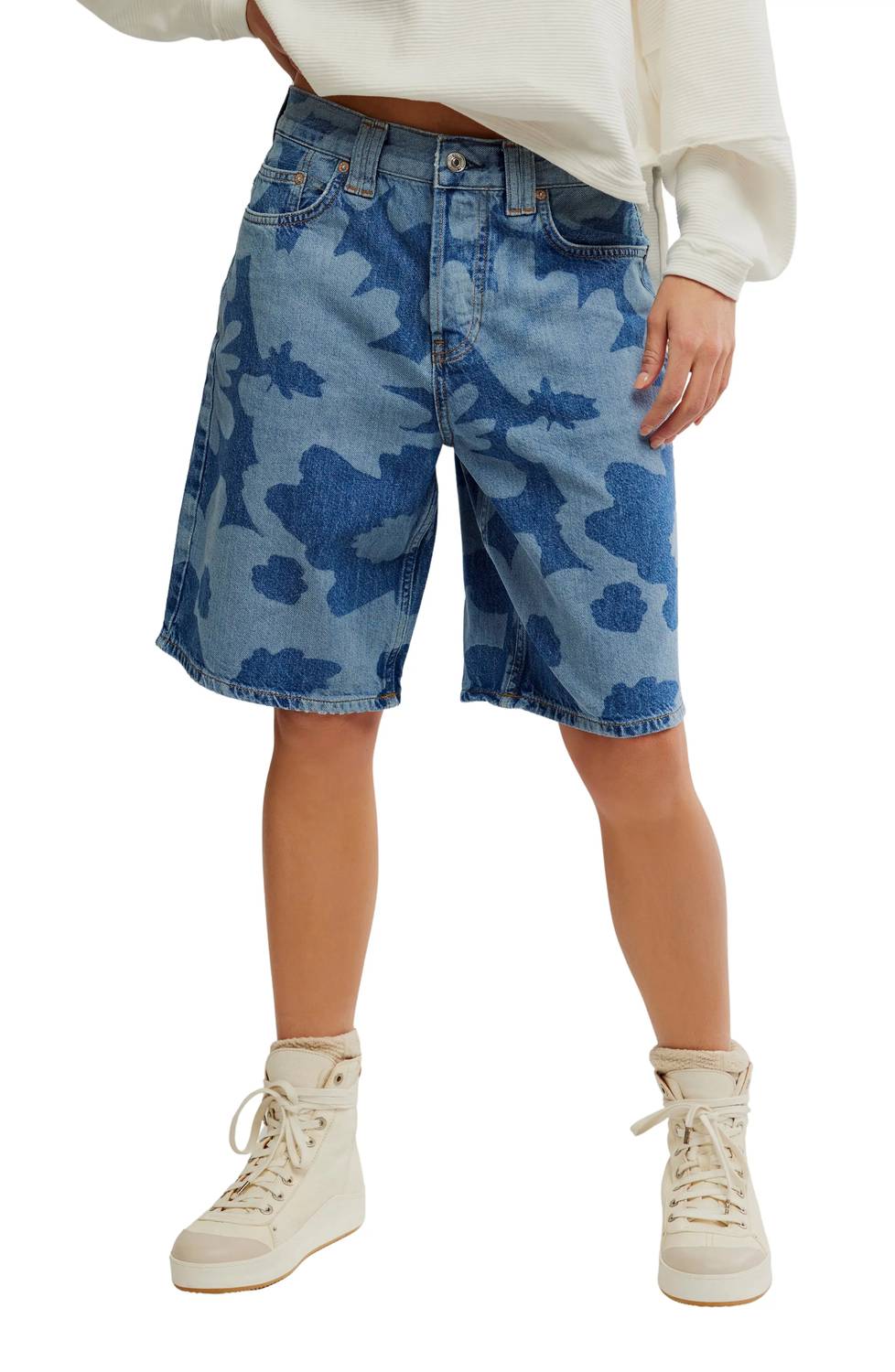 Short de mezclilla con estampado