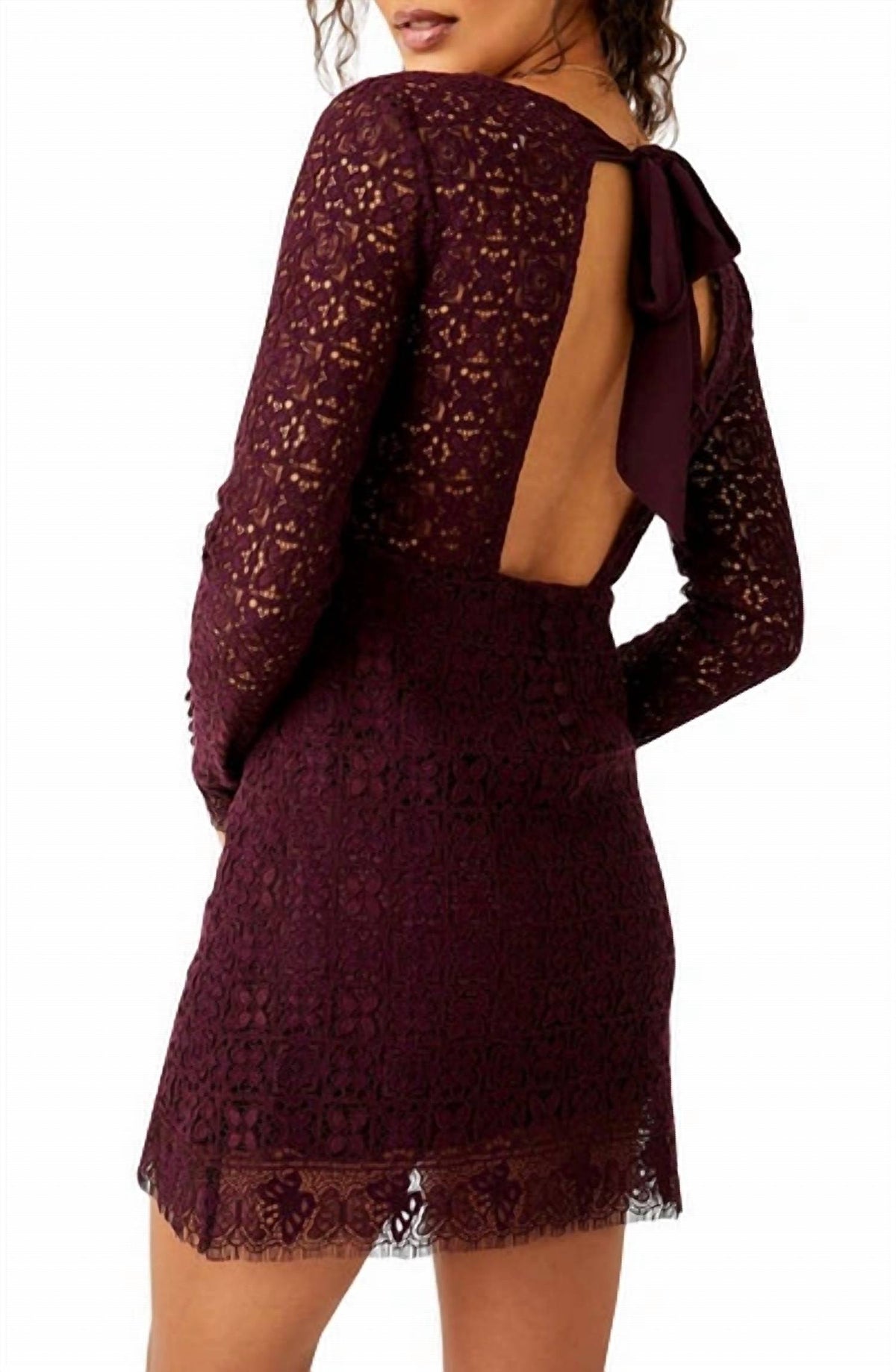 Vestido corto color violeta