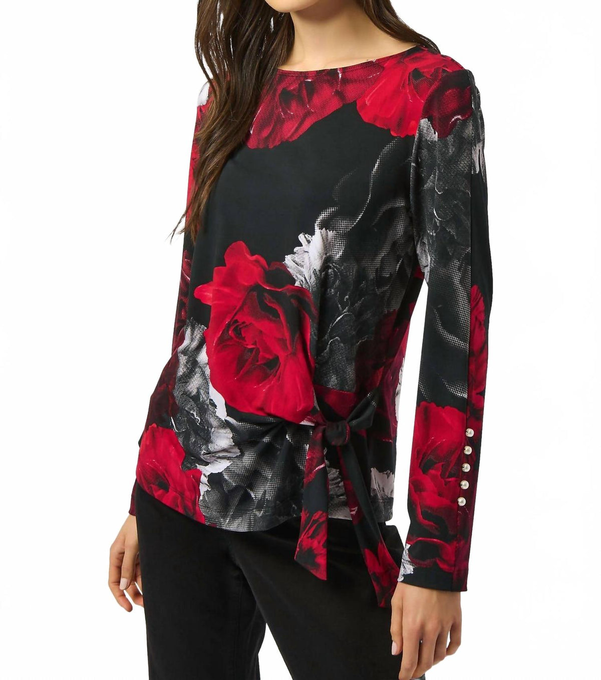 Top con estampado floral color negro y rojo
