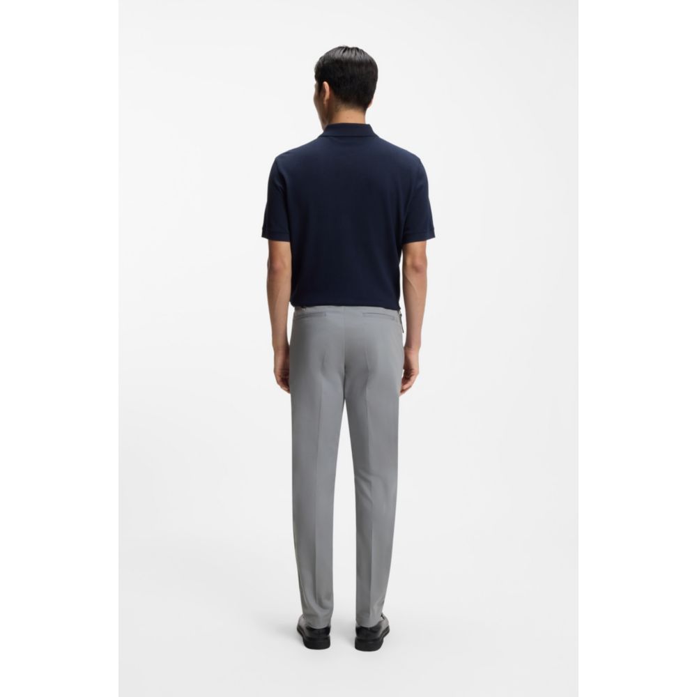 Pantalón de corte ajustado