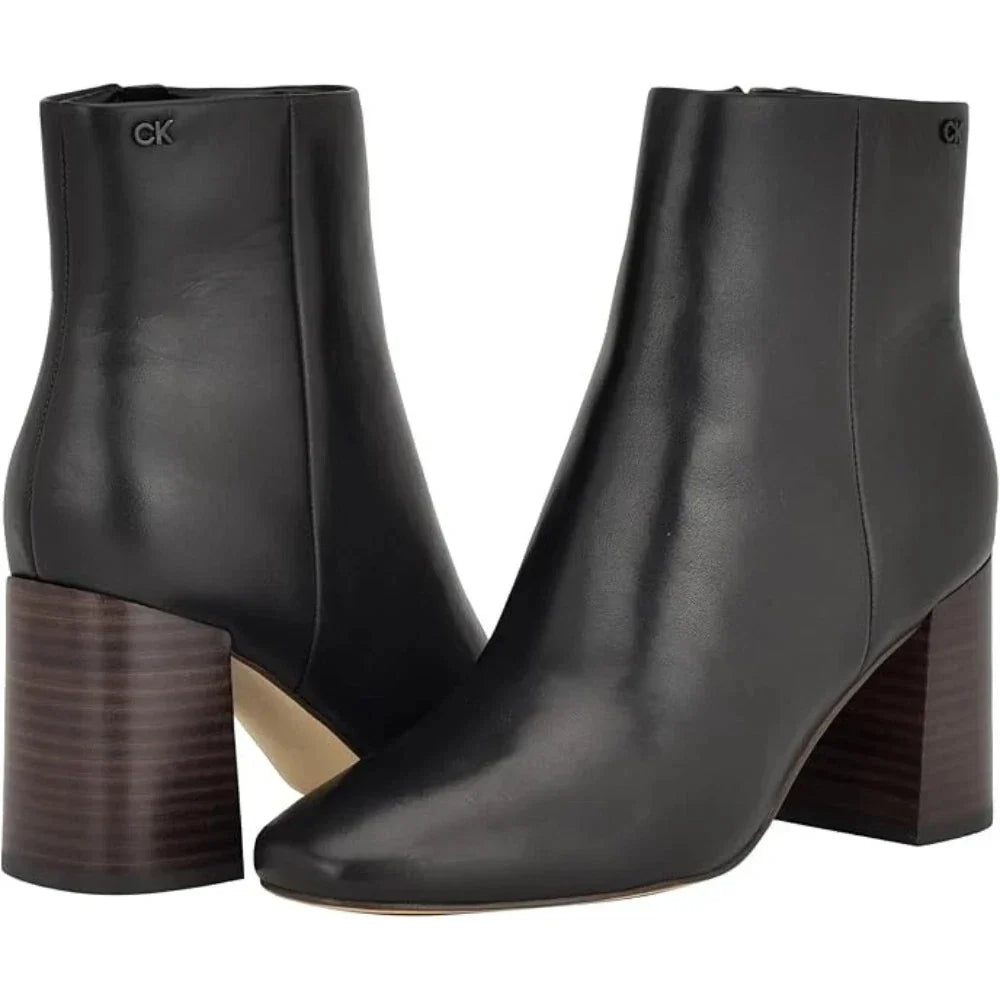 Botines de mujer de cuero color negro