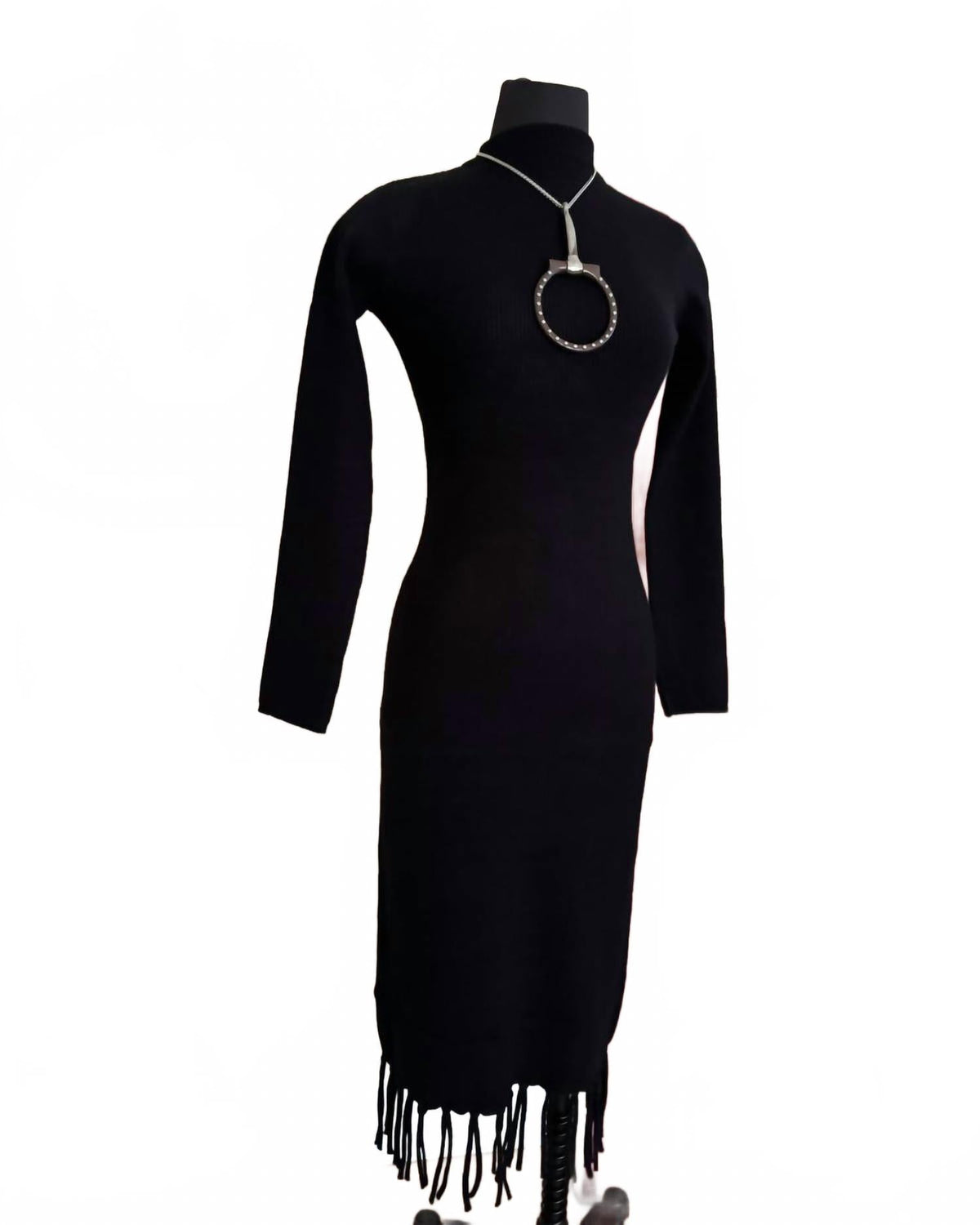 Vestido midi color negro