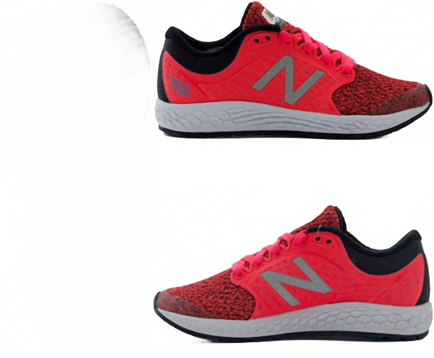 Tenis infantil color negro y blanco y rosado