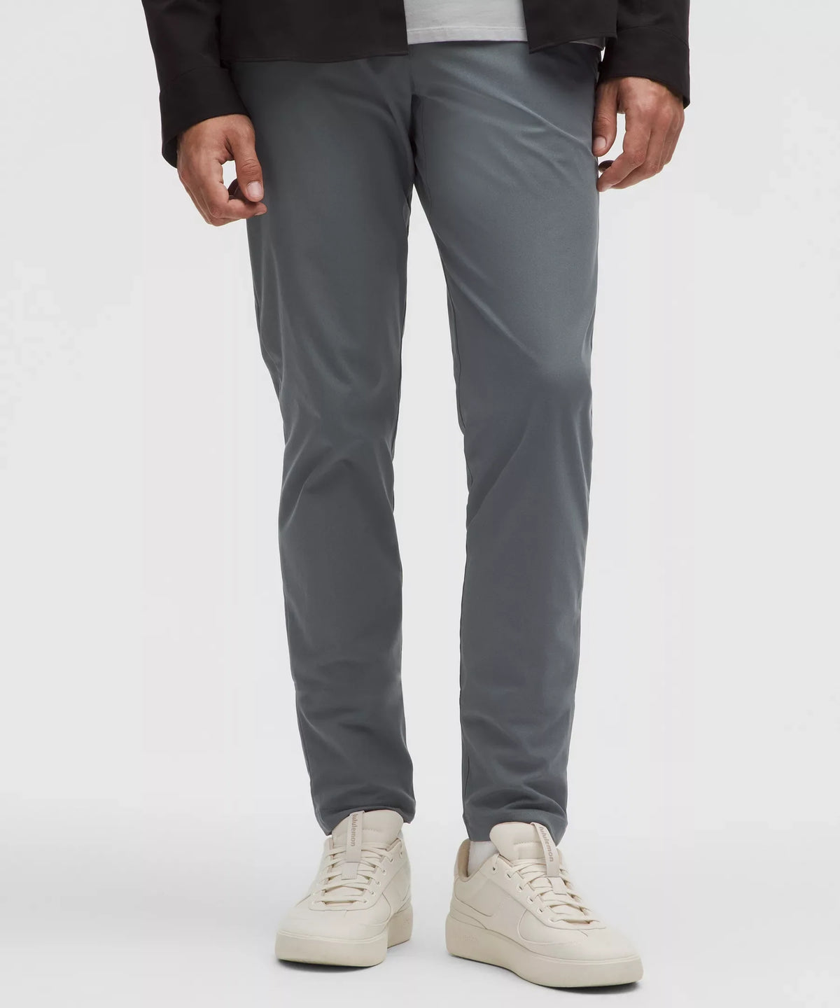 Pantalón de corte ajustado