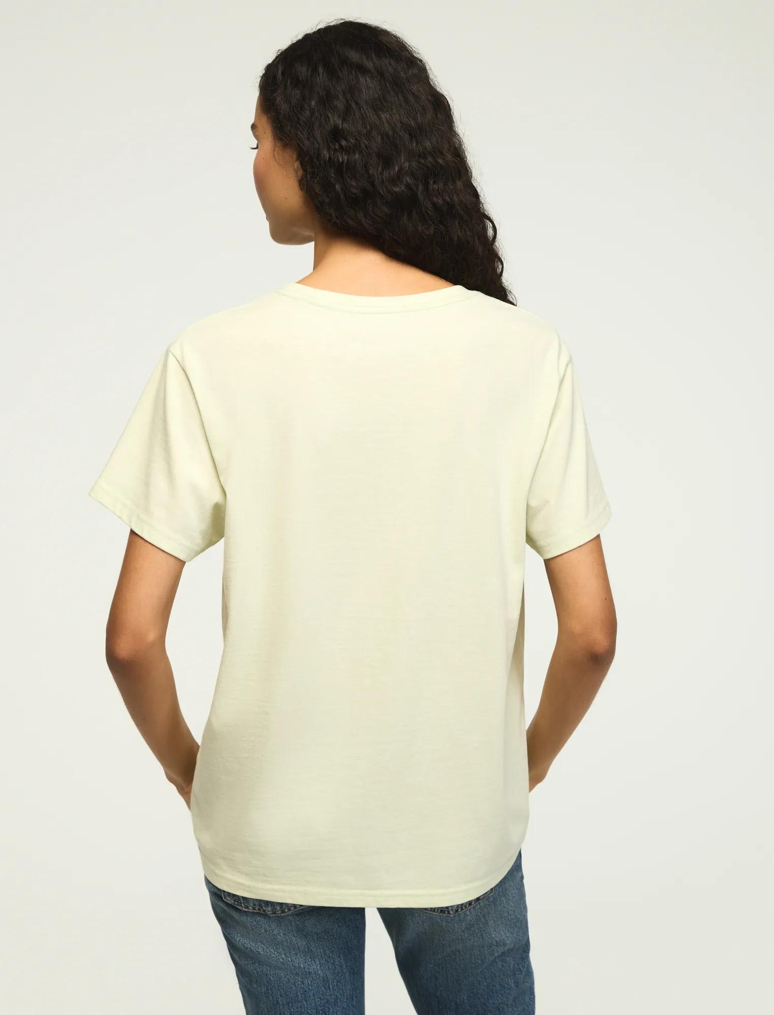 Prenda de mujer con estampado floral