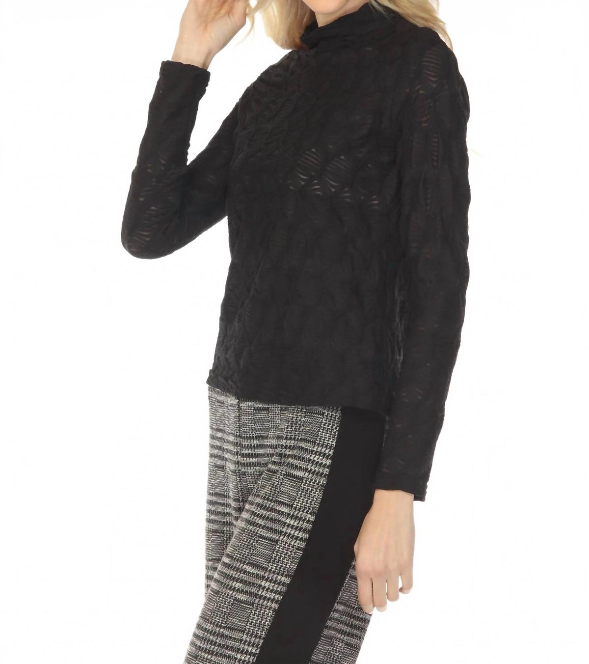 Top con cuello alto color negro