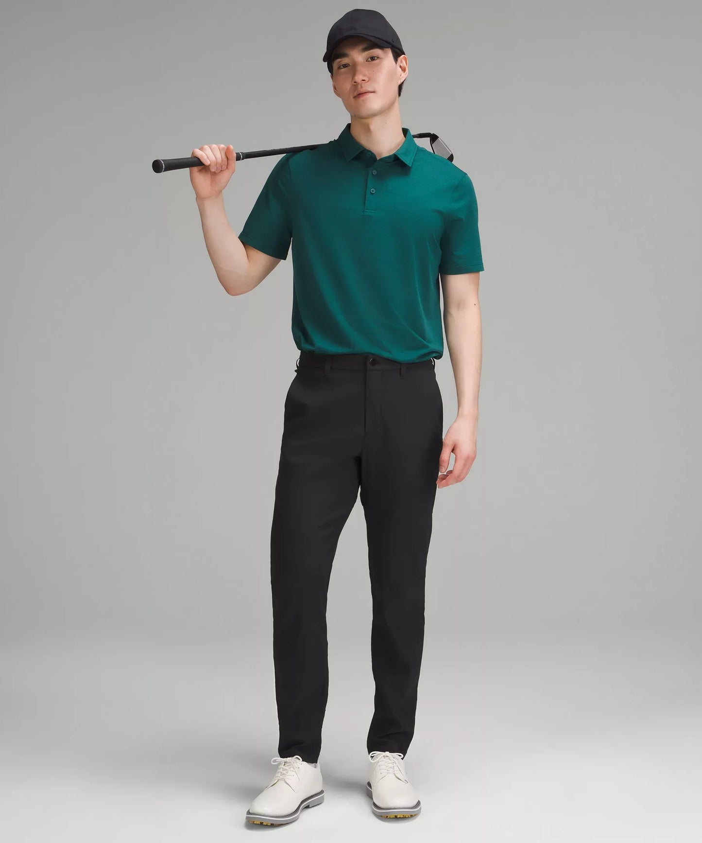 Pantalón de corte ajustado