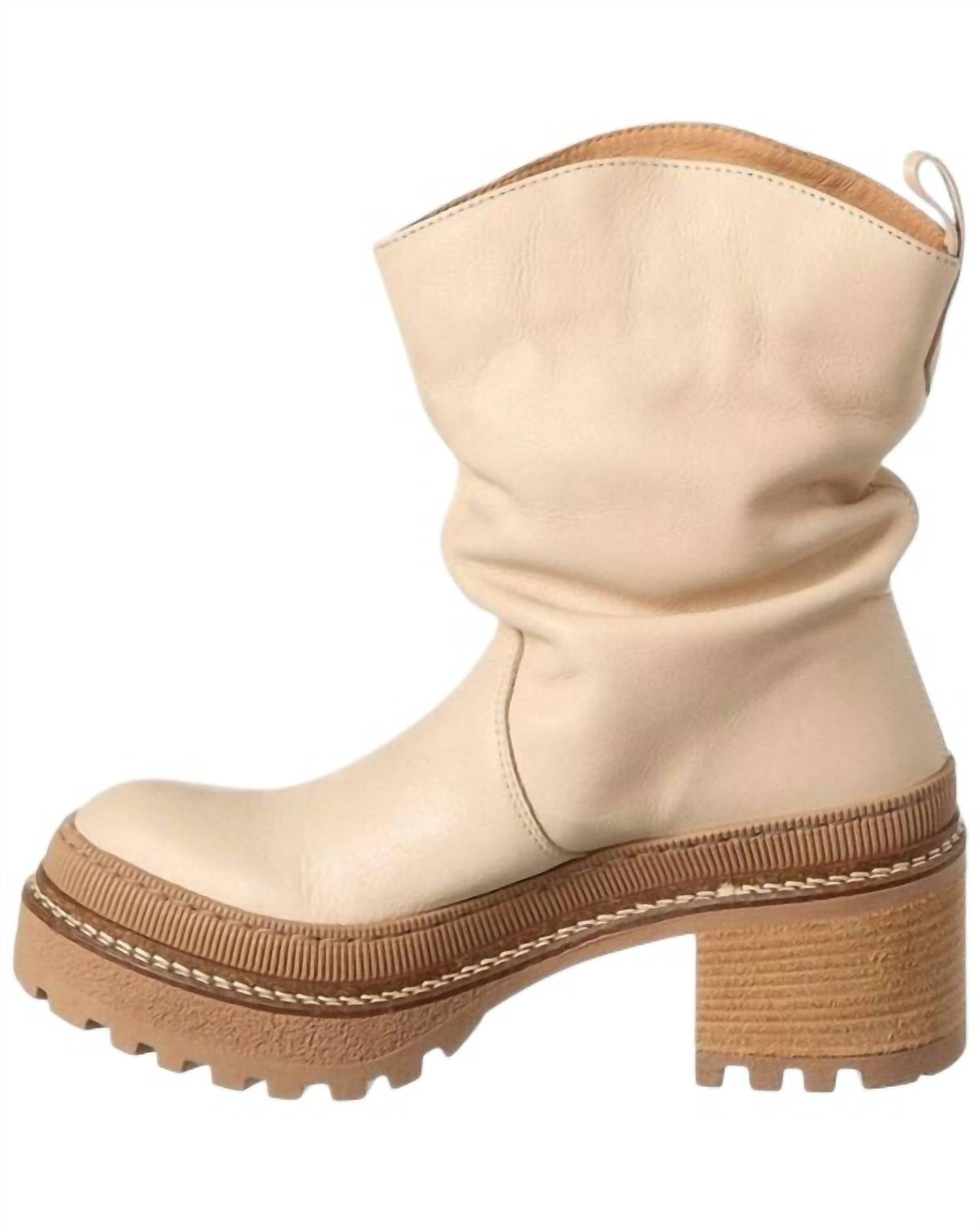 Botas de mujer de cuero color crema
