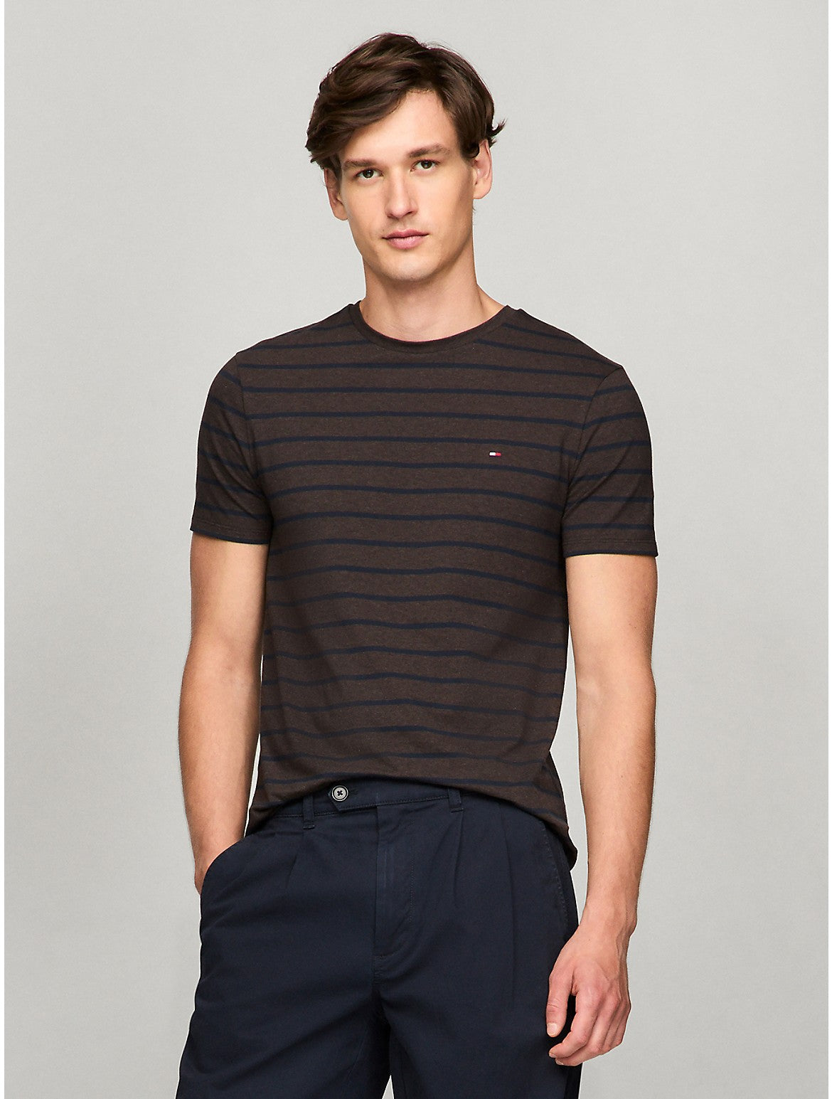 Camiseta de hombre de corte ajustado a rayas
