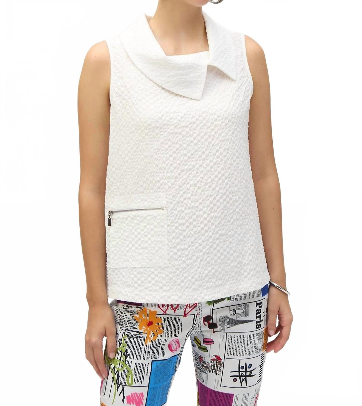 Top sin mangas color blanco