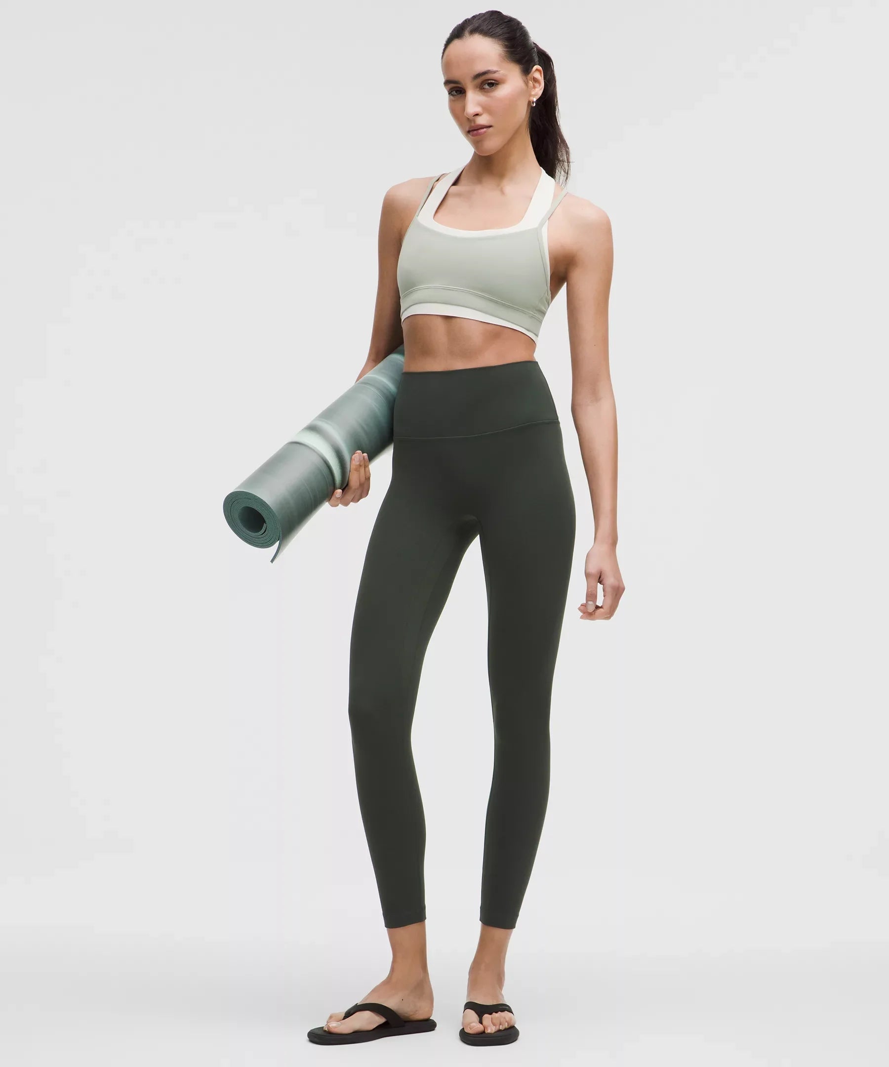 Pantalón de tiro alto