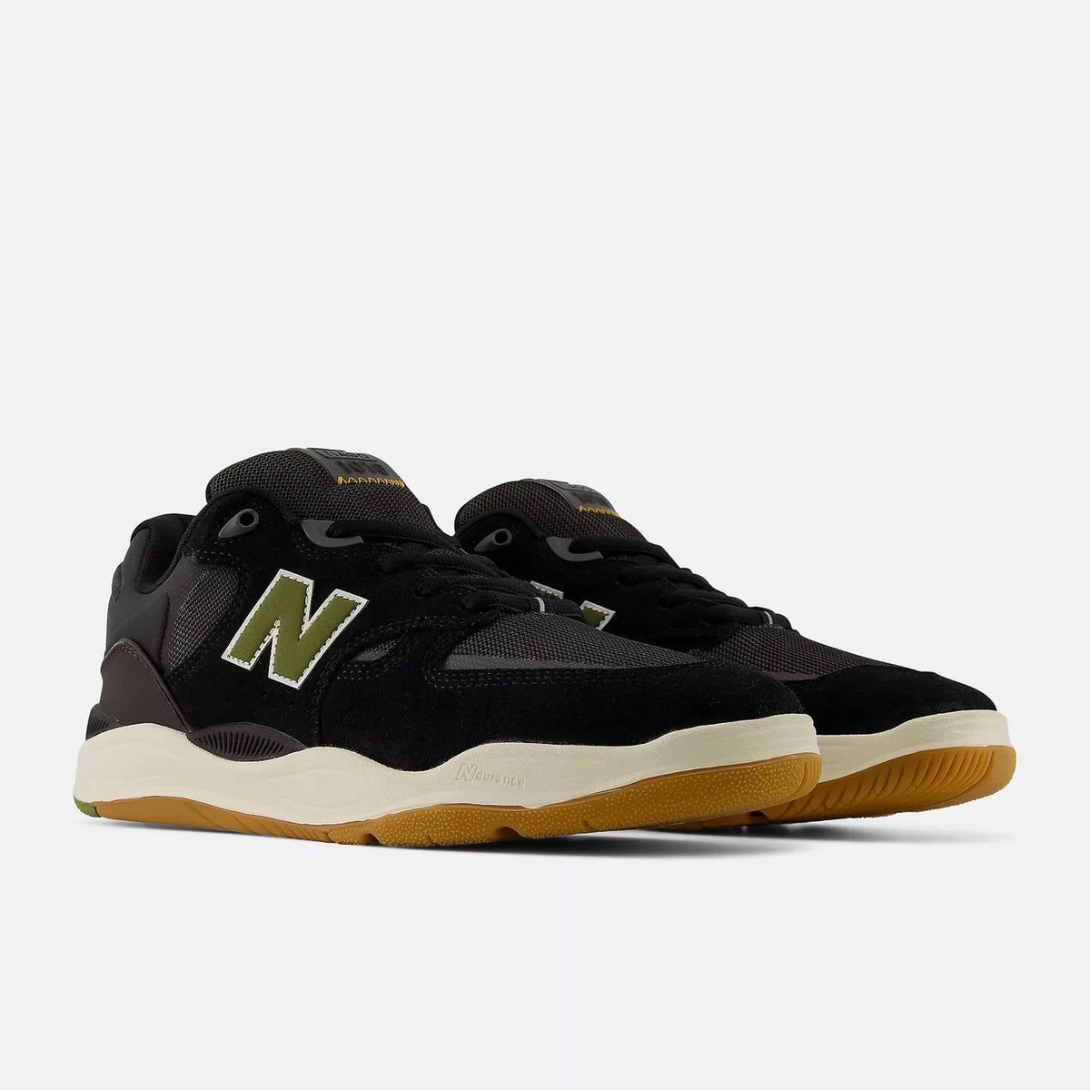 Tenis de hombre color negro