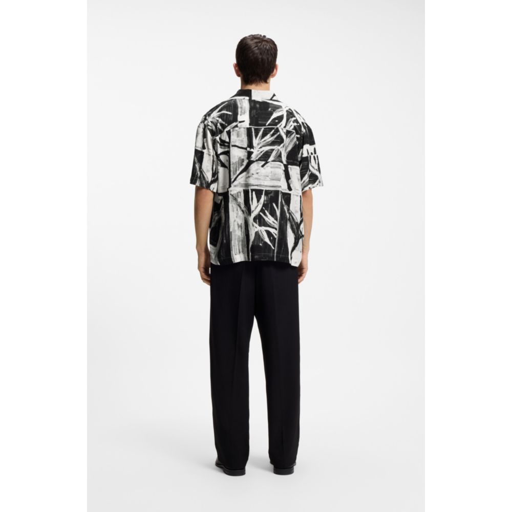 Camisa de corte amplio con estampado