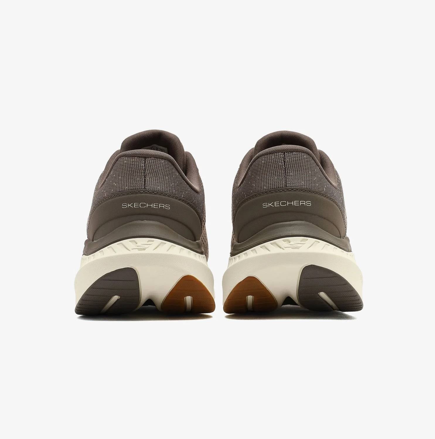 Tenis de hombre color taupe