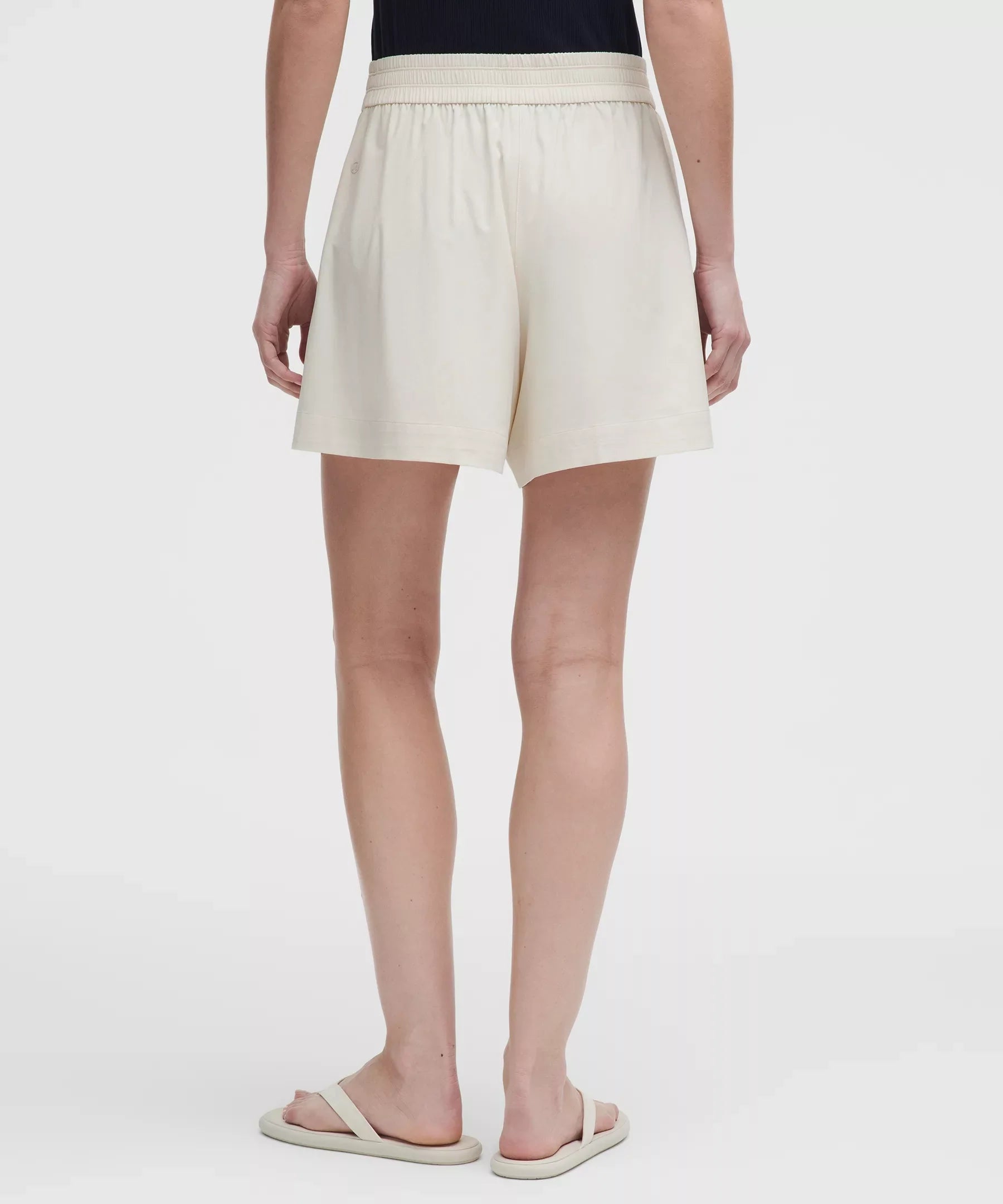 Short de tiro medio