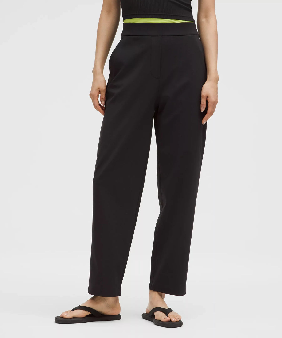 Pantalón de tiro alto