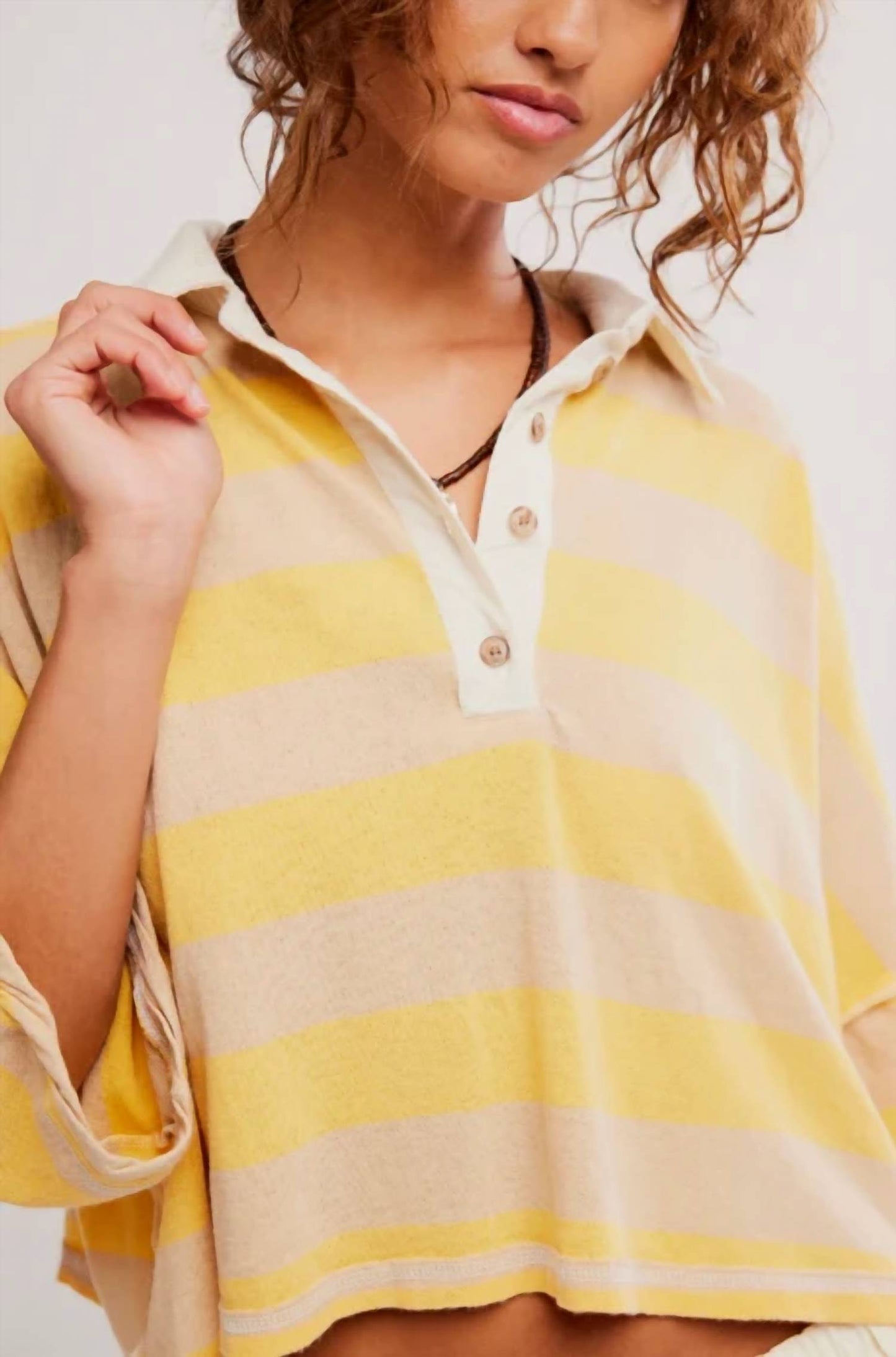 Camiseta de corte amplio color amarillo