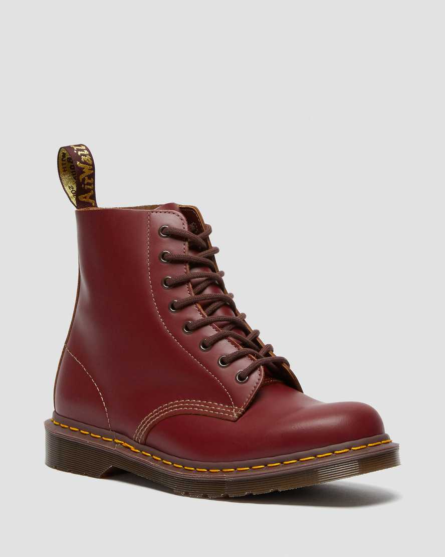 Botas con cordones