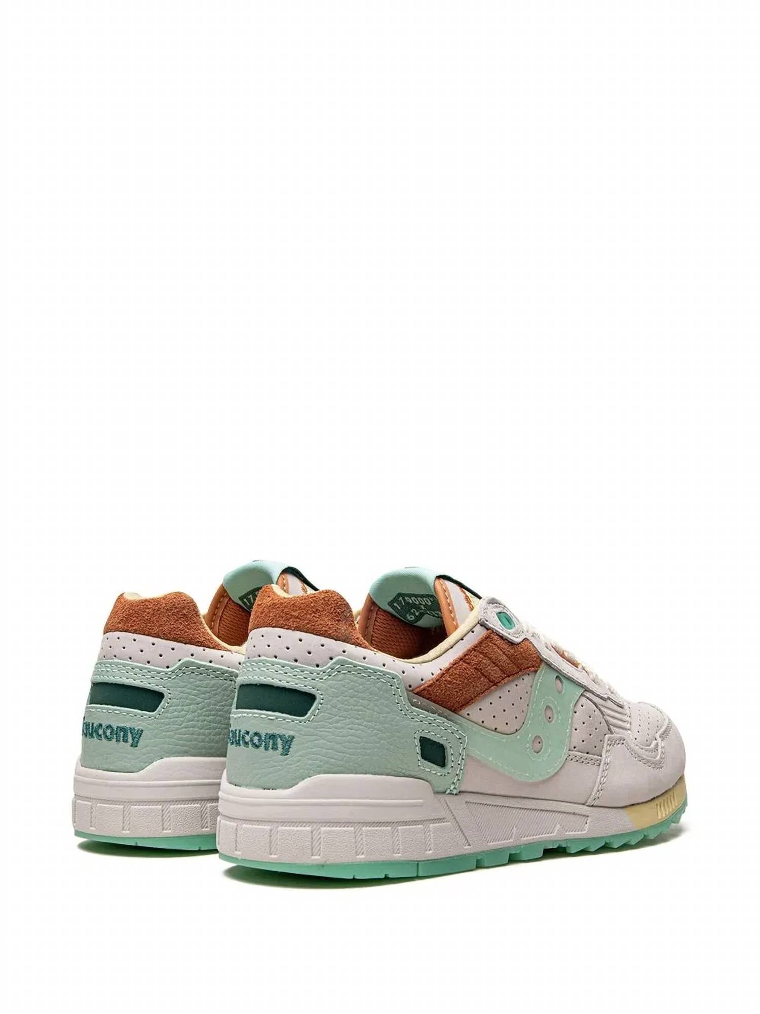 Tenis de hombre