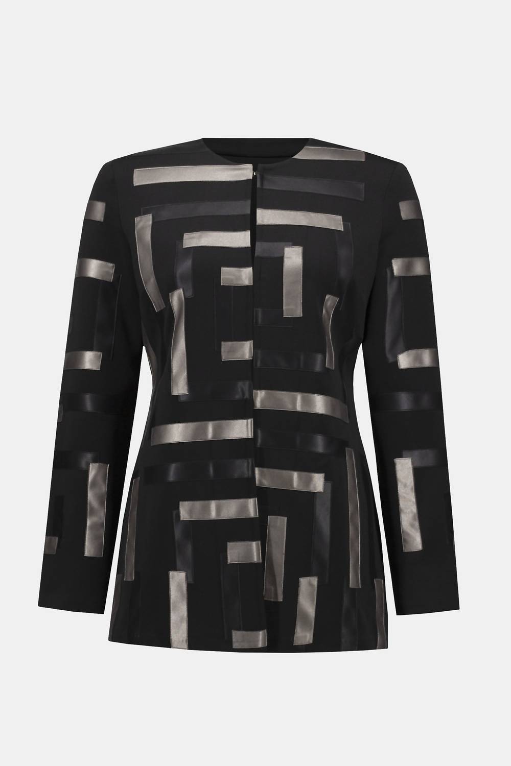 Chaqueta color negro