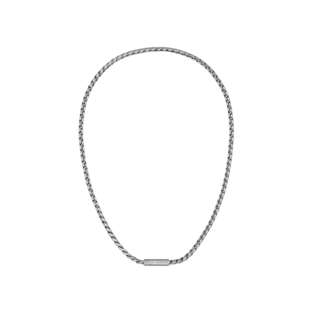 Collar color plateado