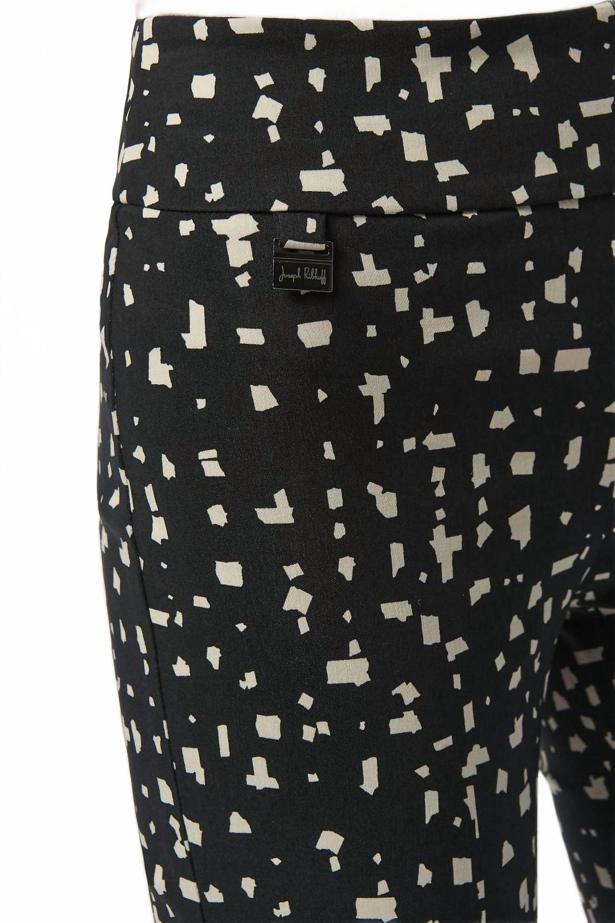 Pantalón color negro