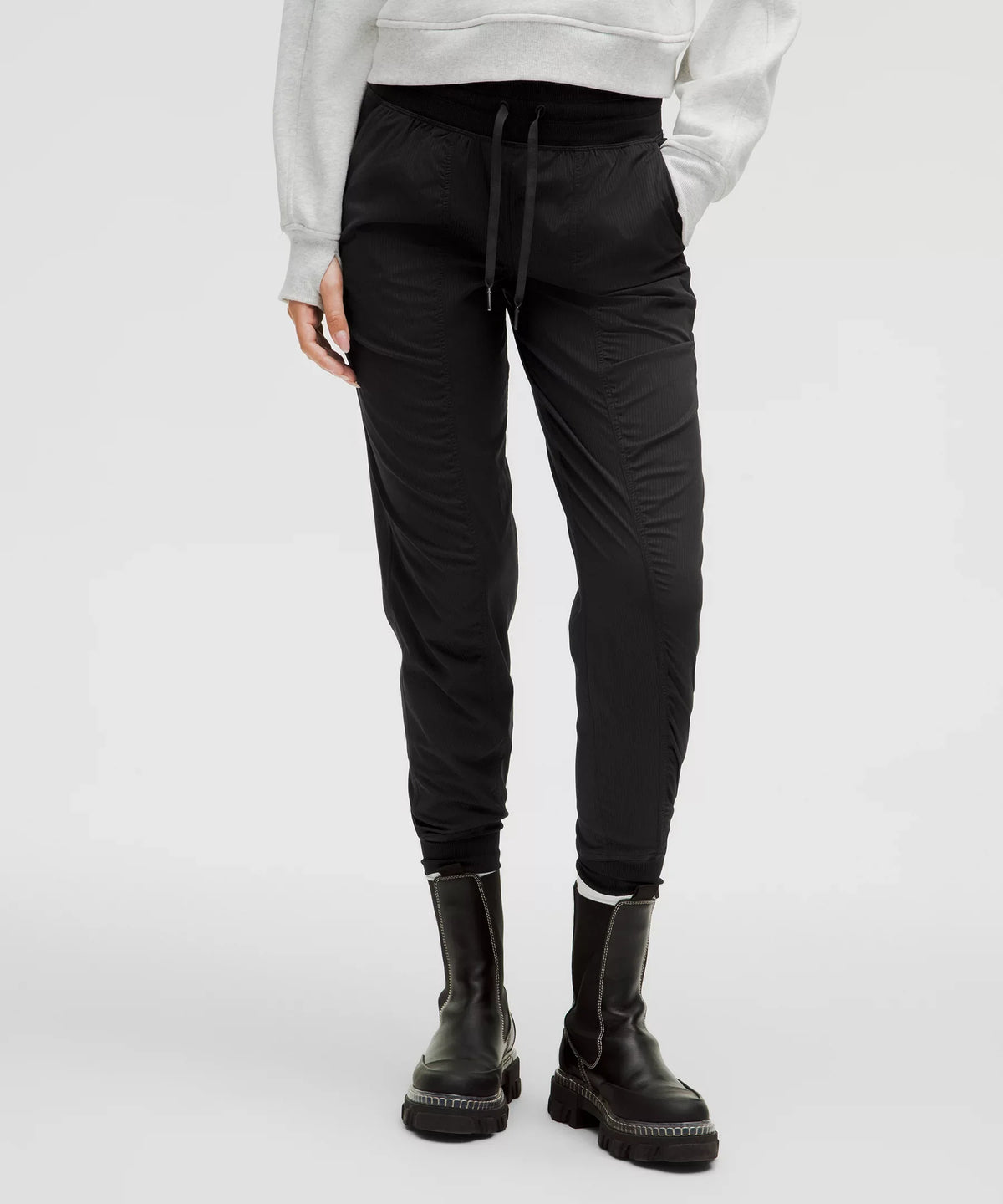 Pantalón deportivo de tiro medio