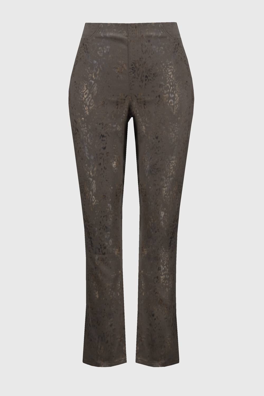Pantalón de mezclilla con estampado animal color café