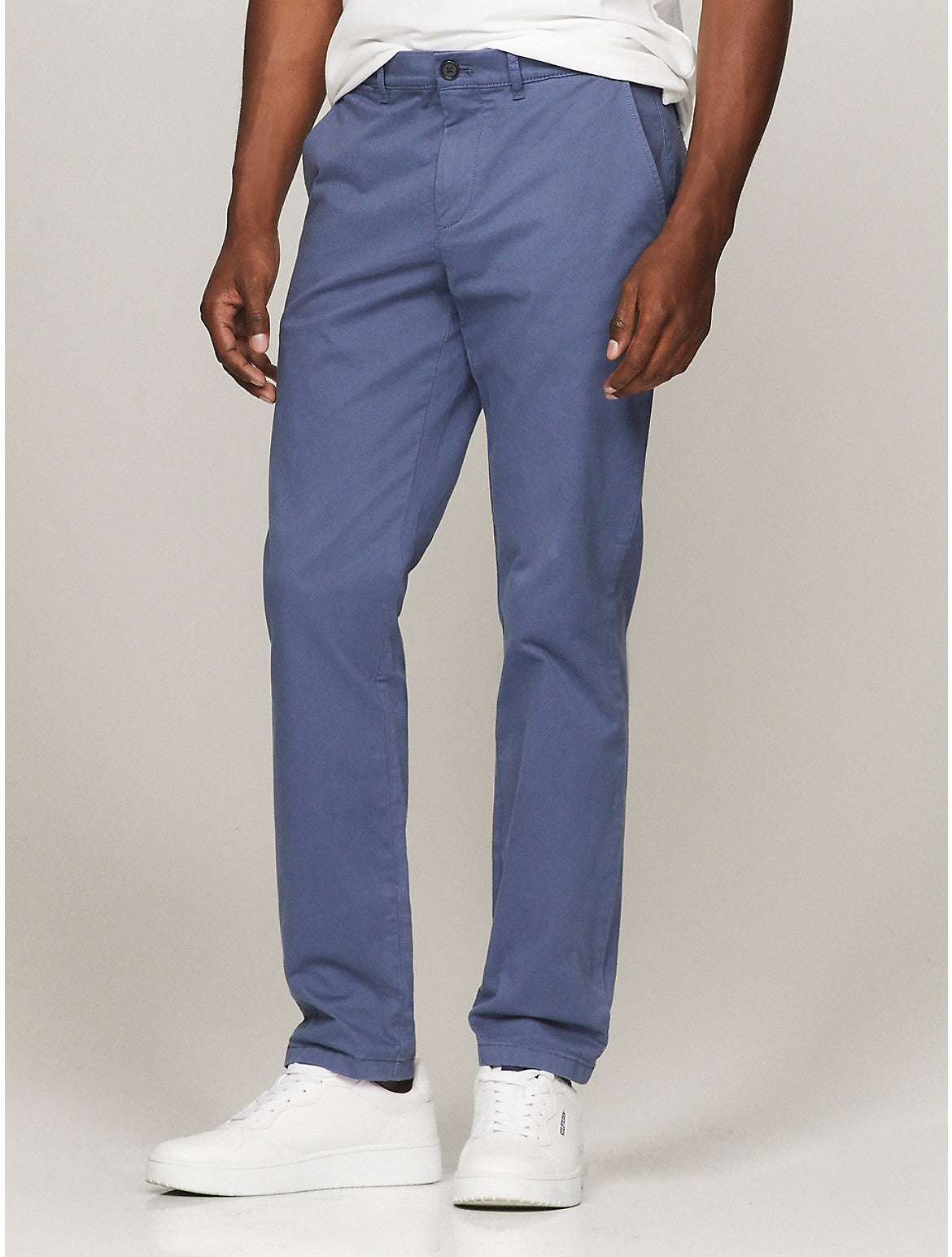 Pantalón de hombre de corte ajustado