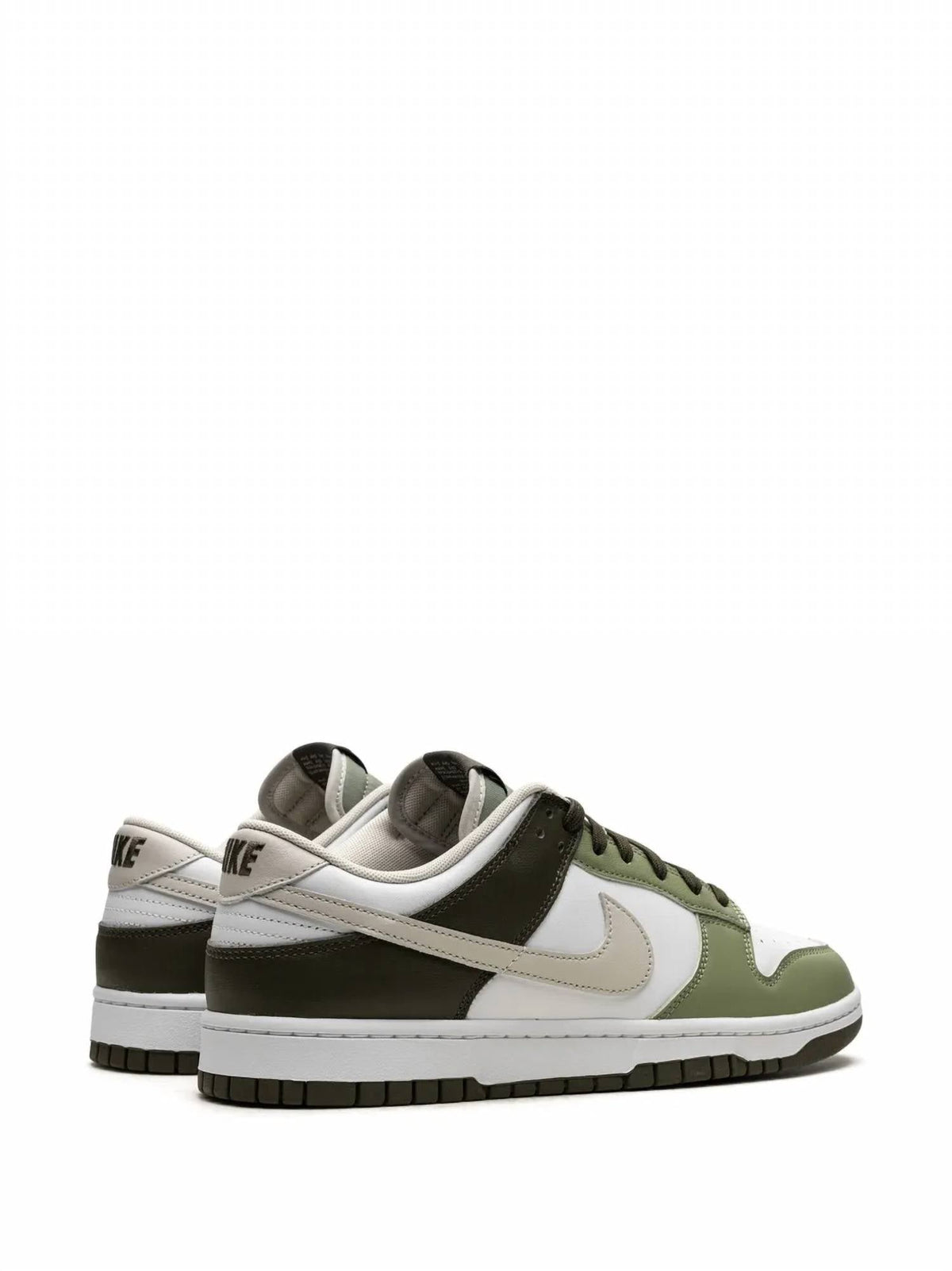 Tenis de hombre color verde