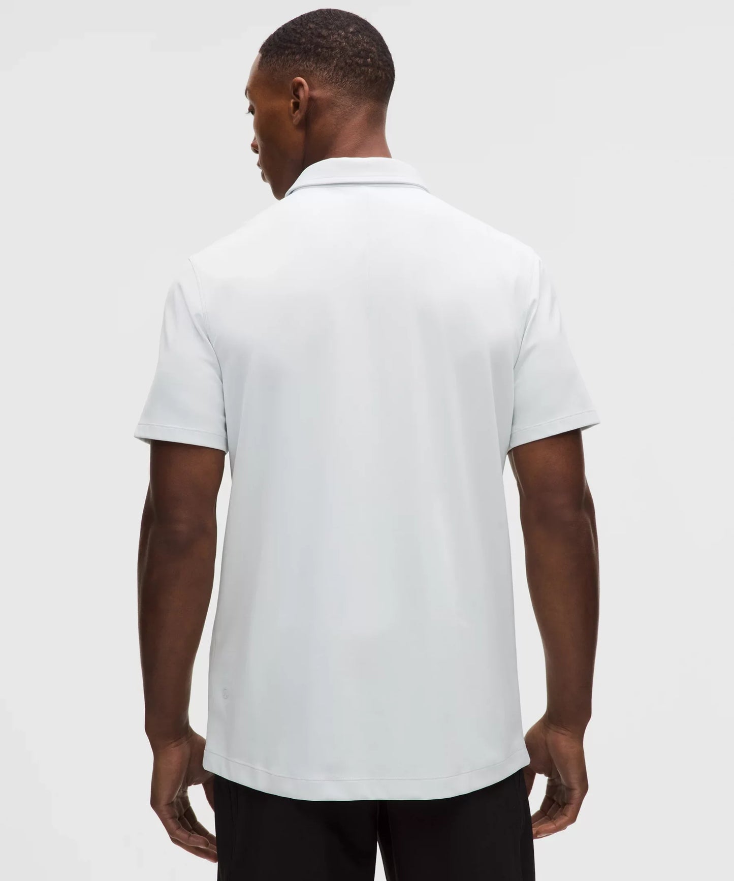 Polo de hombre de corte ajustado