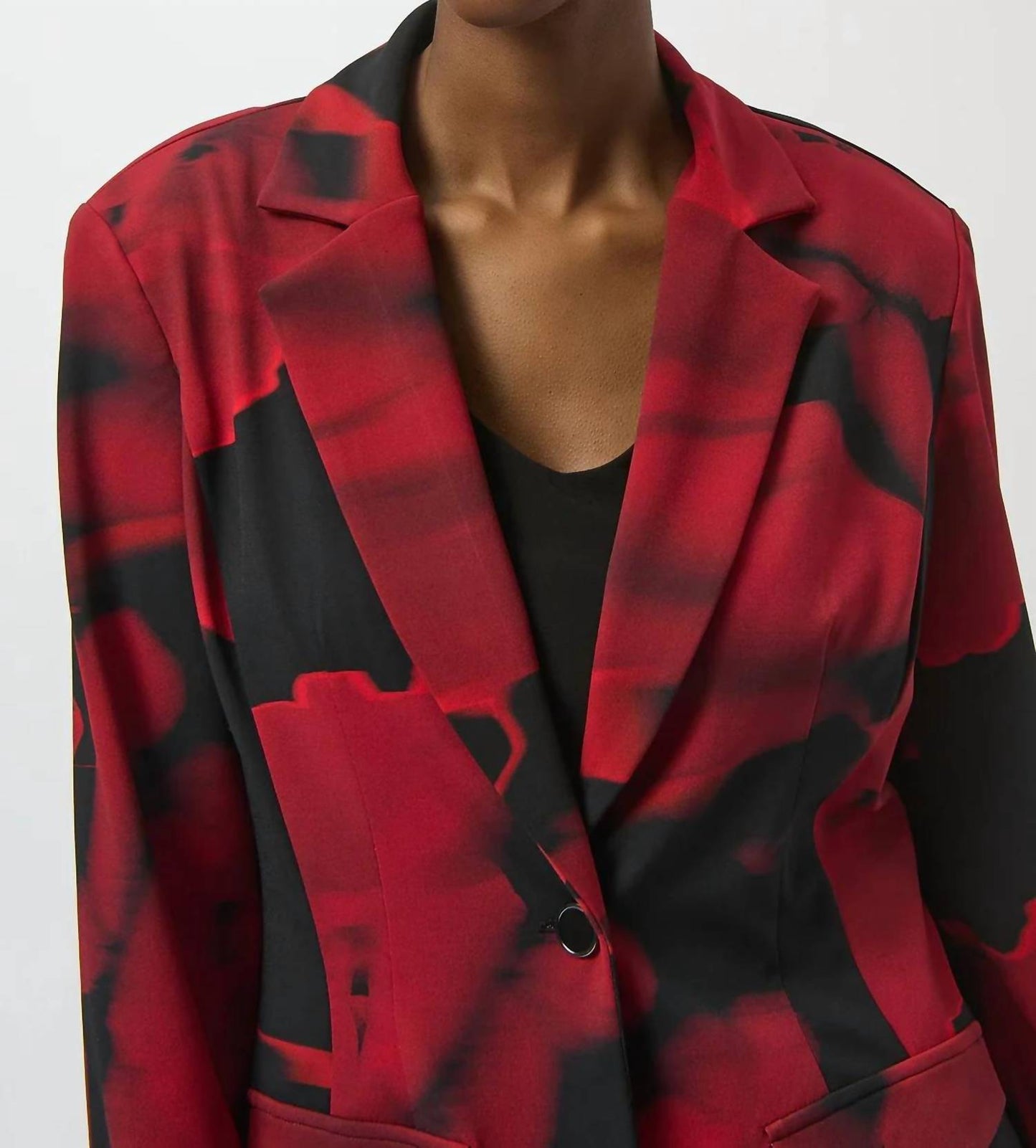 Blazer color negro y rojo