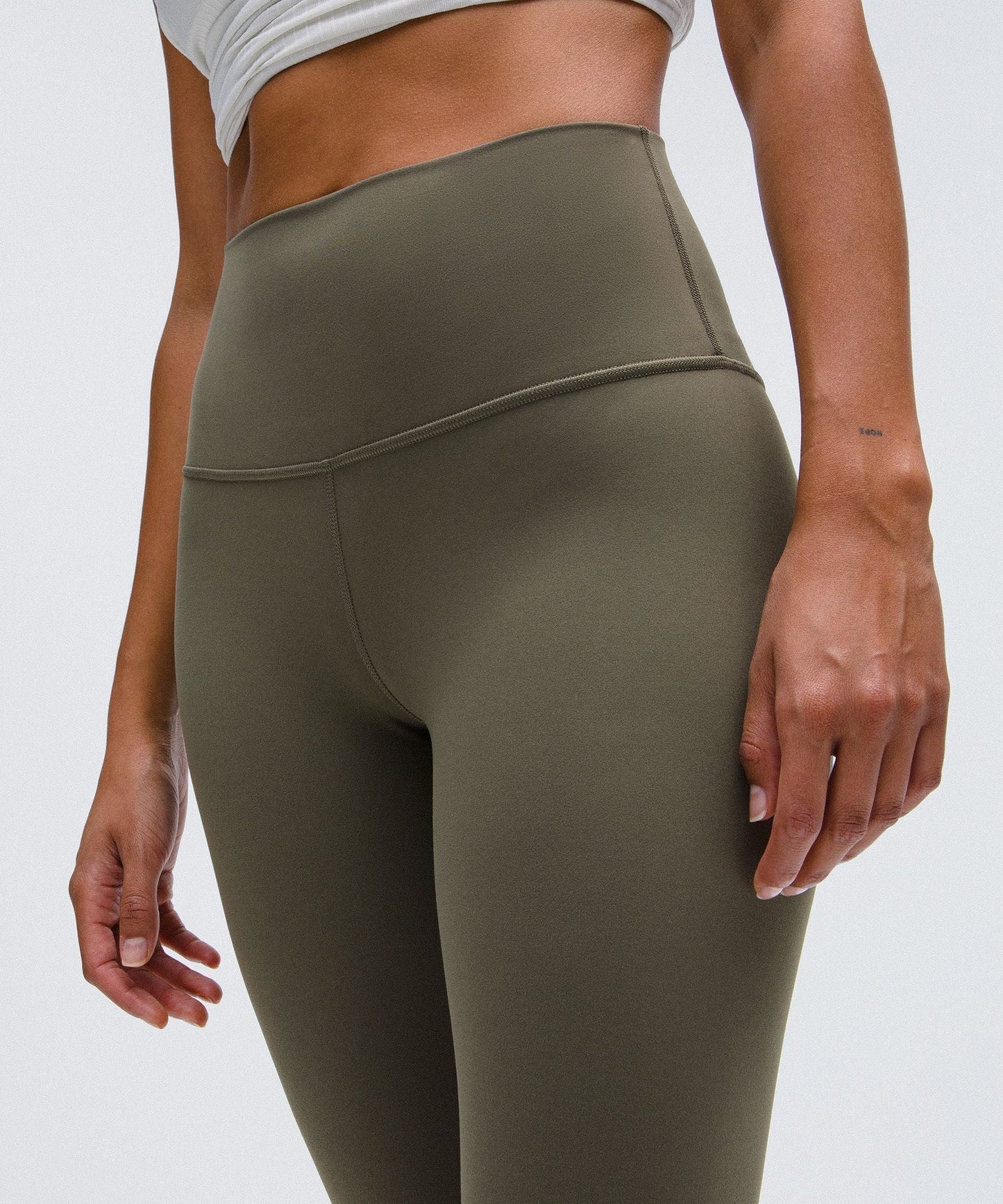 Pantalón de tiro alto