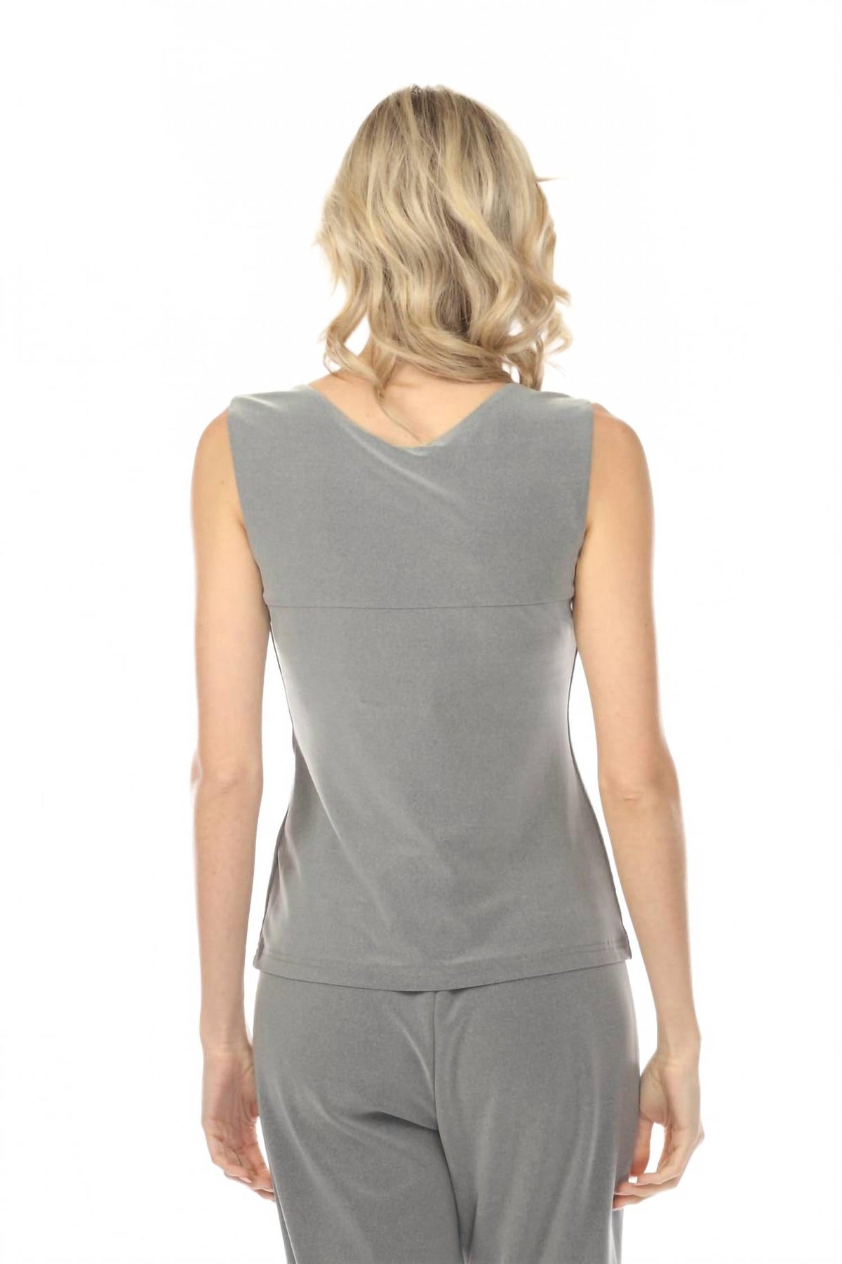 Camiseta sin mangas con escote cuadrado color gris