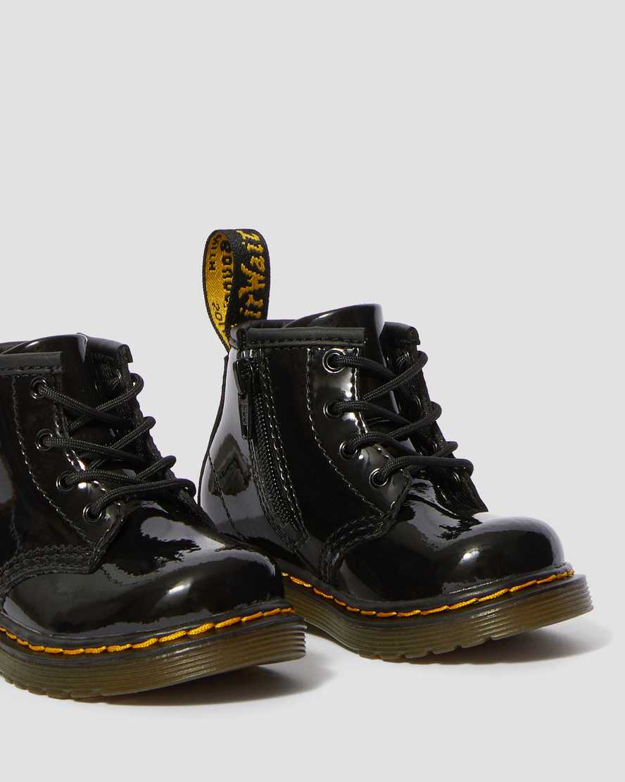 Botas para bebé de cuero con cordones