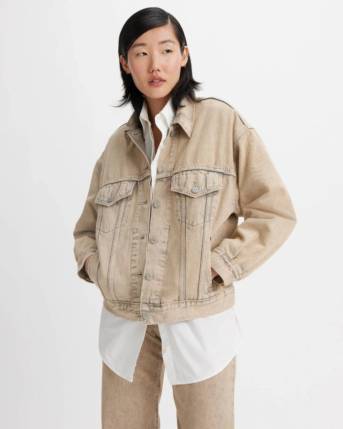 Chaqueta de mujer de mezclilla de manga larga color beige