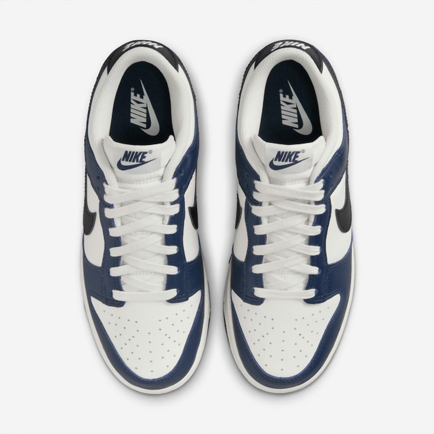 Tenis de mujer color azul marino y negro