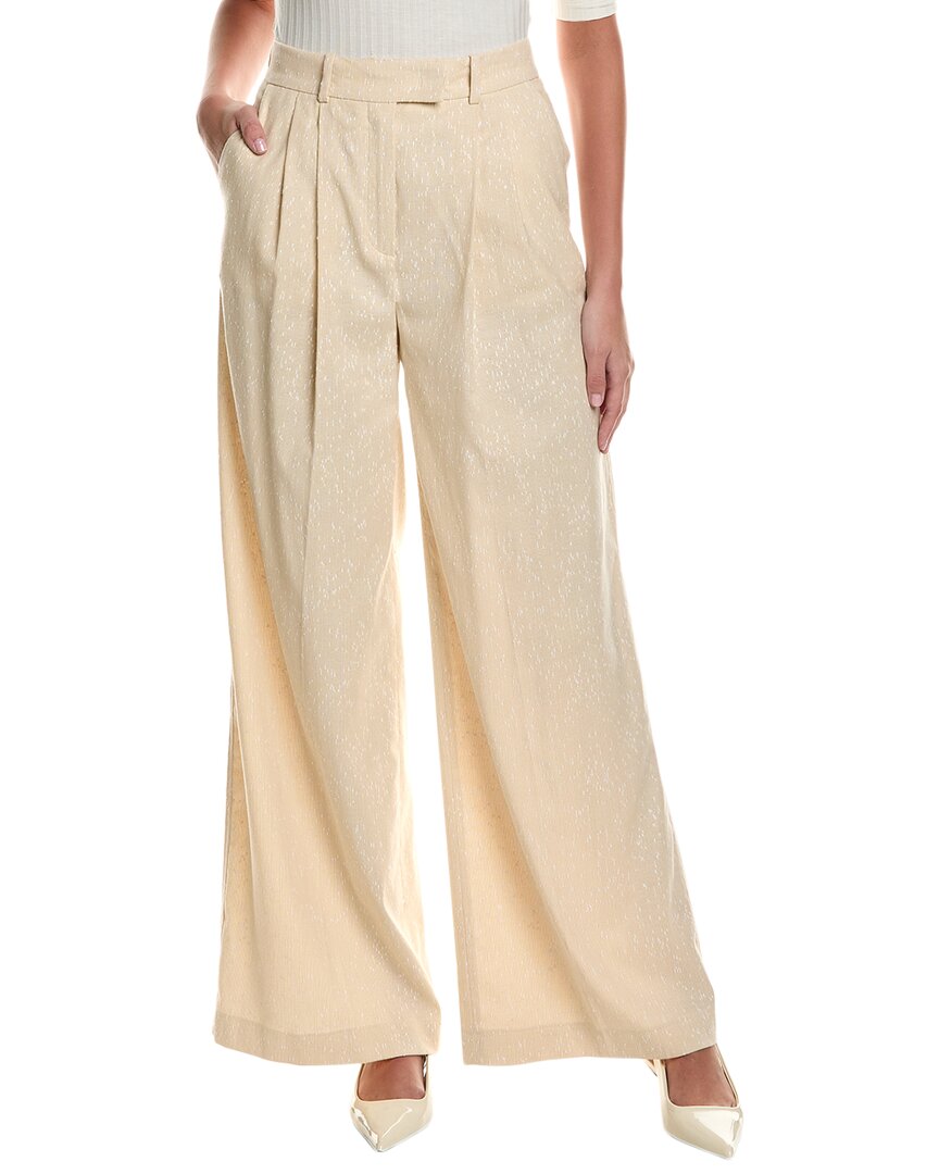 Pantalón con pliegues