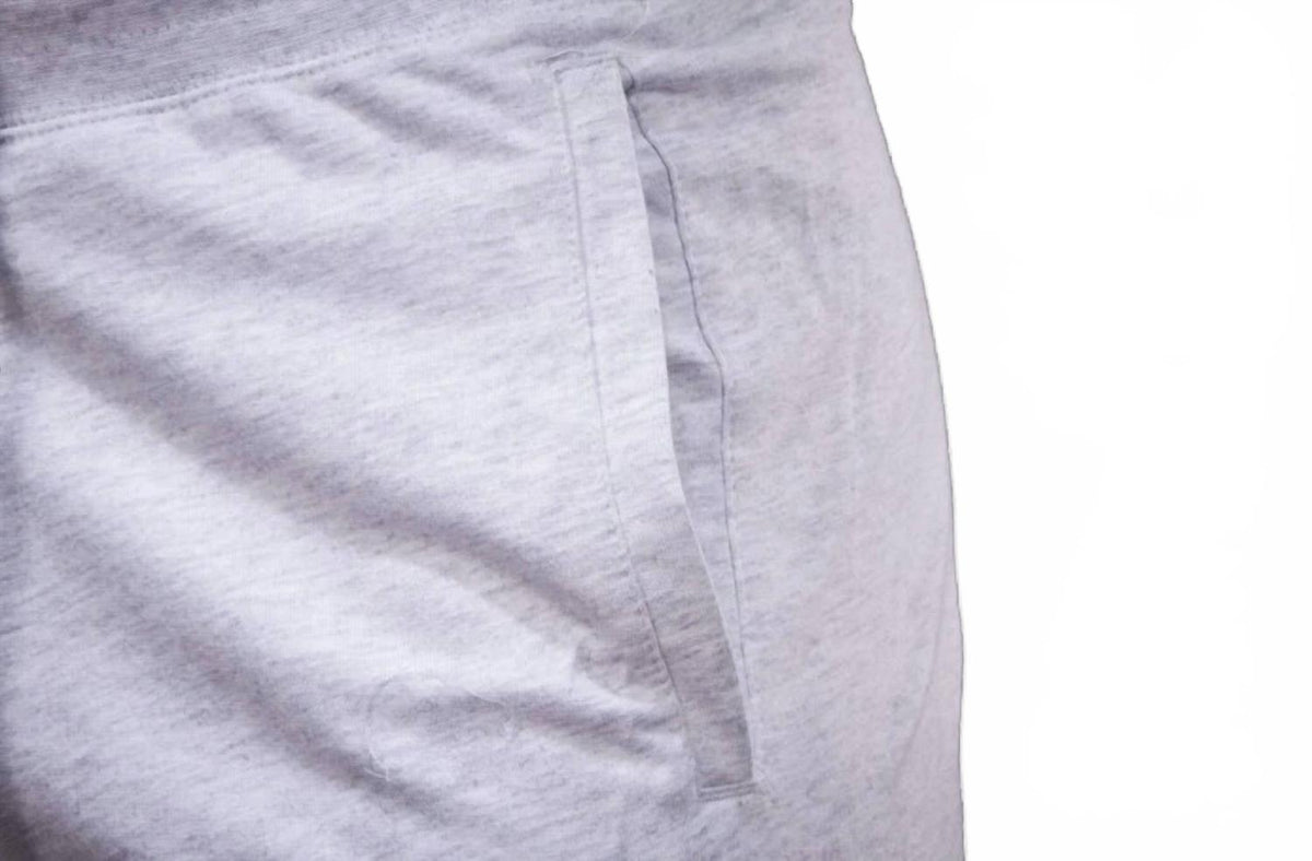 Short de hombre color gris claro