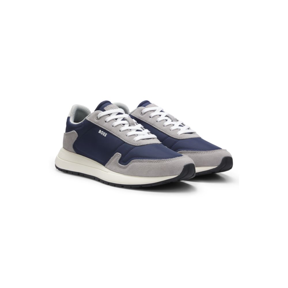 Tenis de gamuza con cordones
