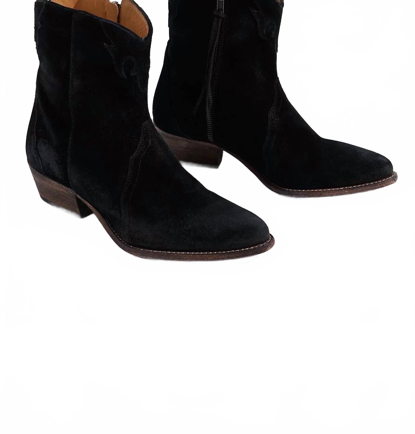 Botas color negro