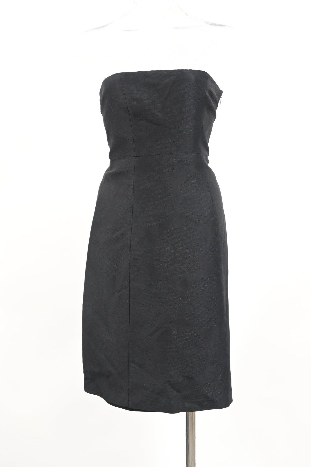 Vestido de satén corto con estampado floral color negro
