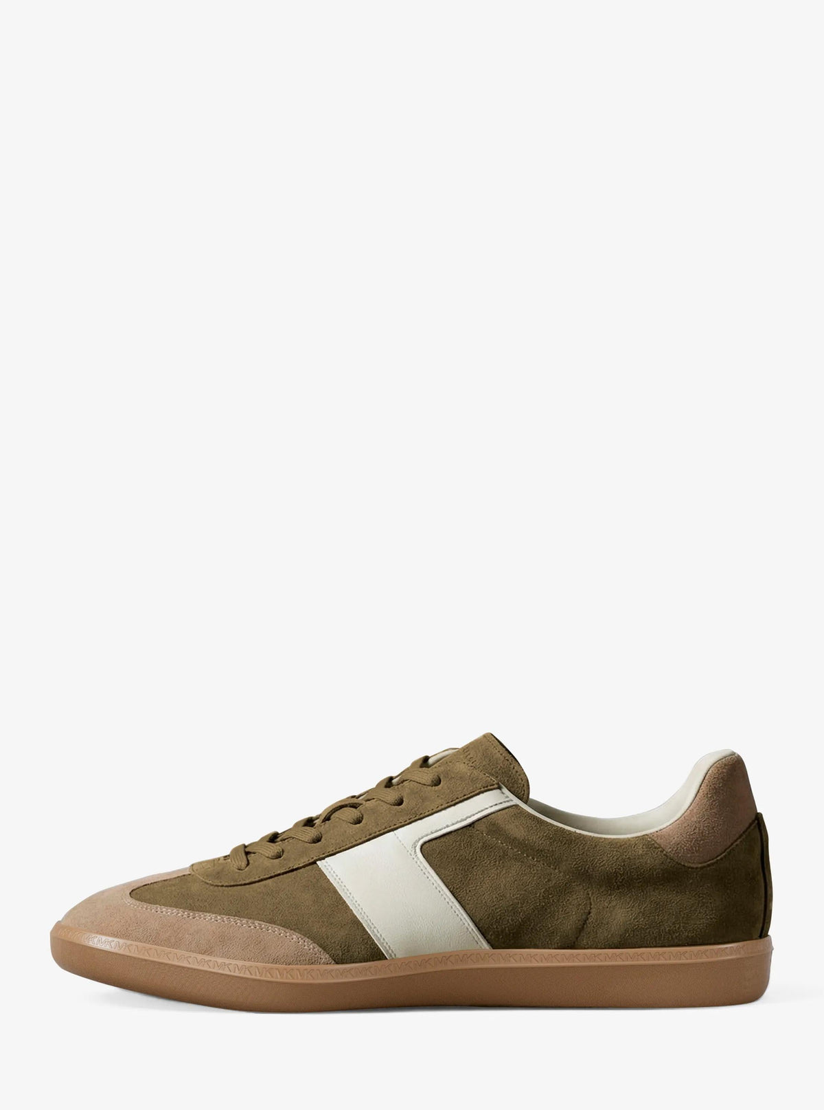 Tenis de gamuza