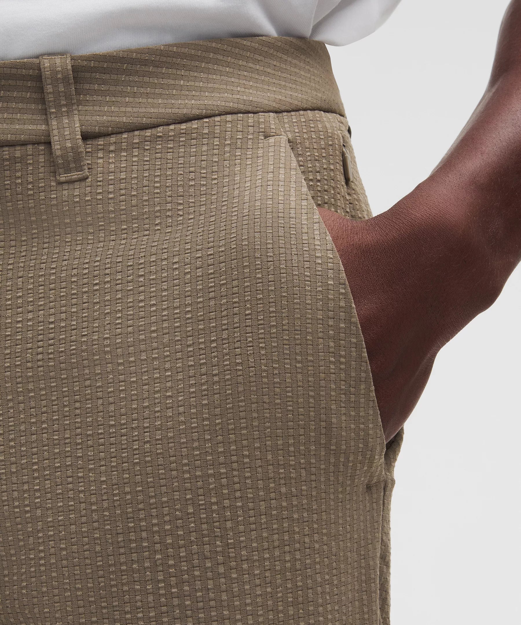Pantalón de corte ajustado