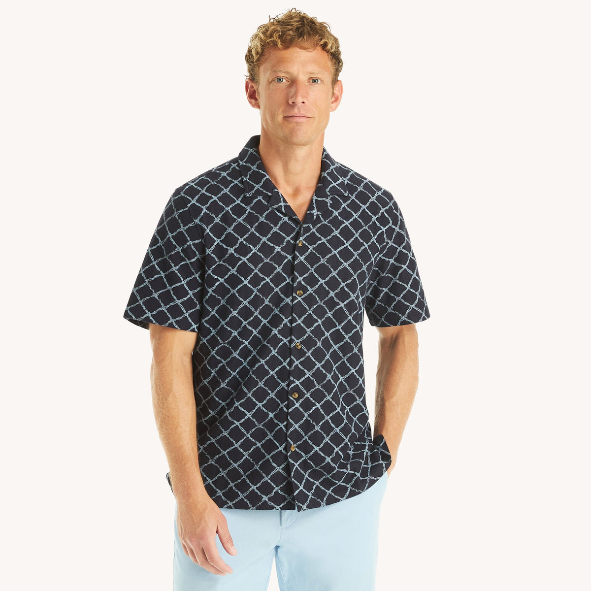 Polo de hombre de corte amplio con estampado