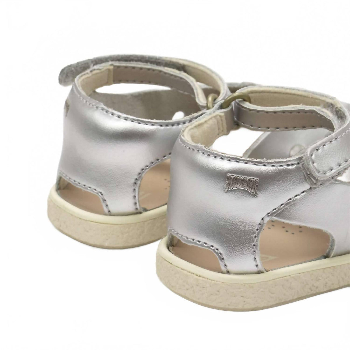 Sandalias infantil color plateado