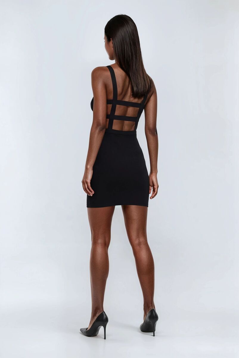 Vestido corto sin mangas